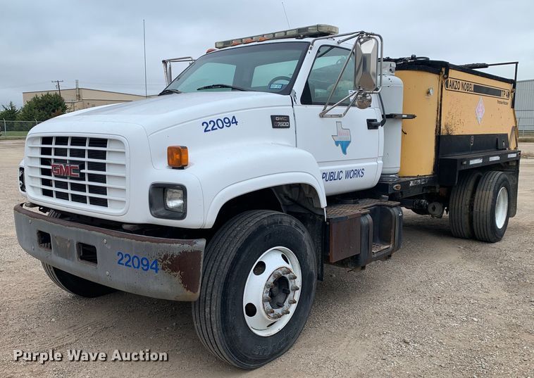 2002 GMC C7500  pothole patcher truck - DP8753