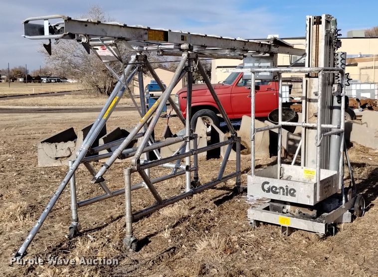 Genie PLC-24  vertical lift - LN9891