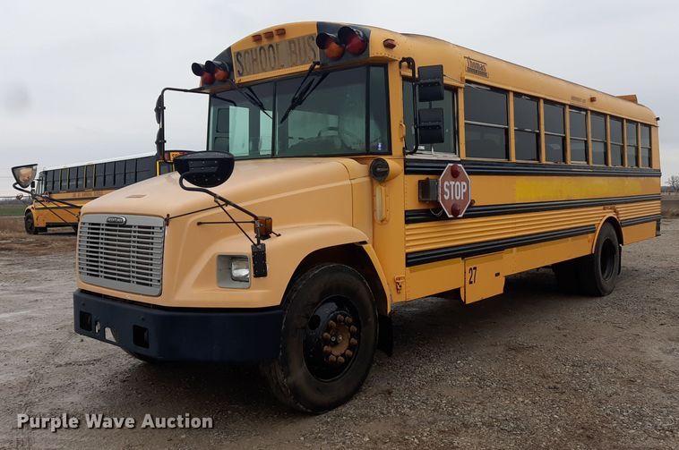 2001 Freightliner FS65 school bus - LX9887
