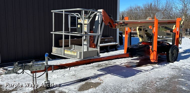 2010 JLG T500J  boom lift - MO9106