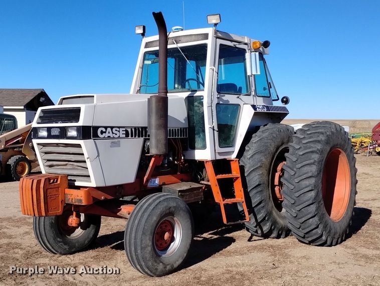1980 Case 2390  tractor - DK8893