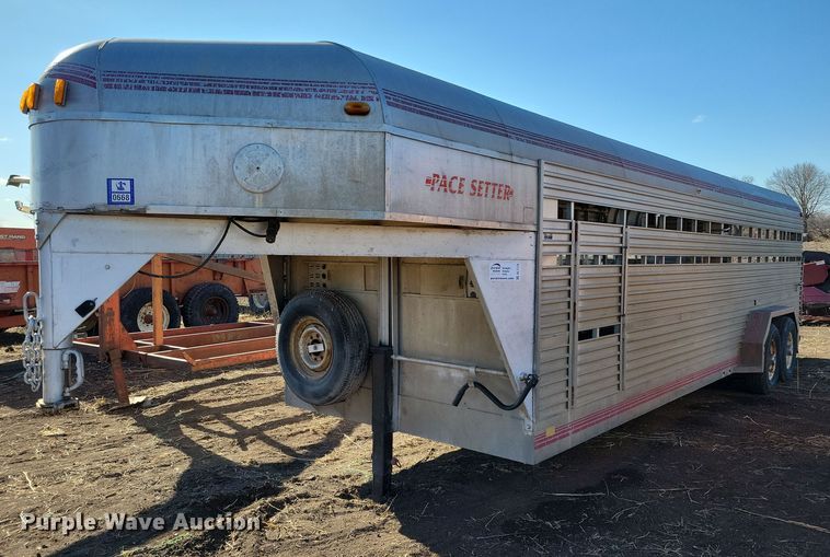 1991 K and W Pace Setter  livestock trailer - DL7775