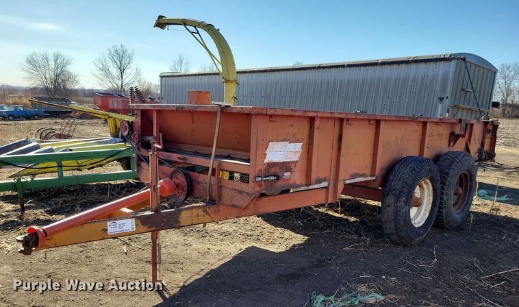 Kelly-Ryan  manure spreader - DL7777