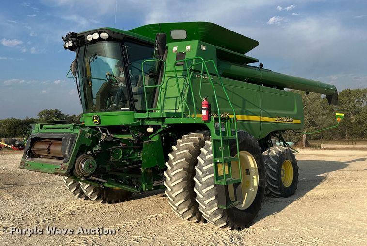 2007 John Deere 9760STS  combine - NP9568