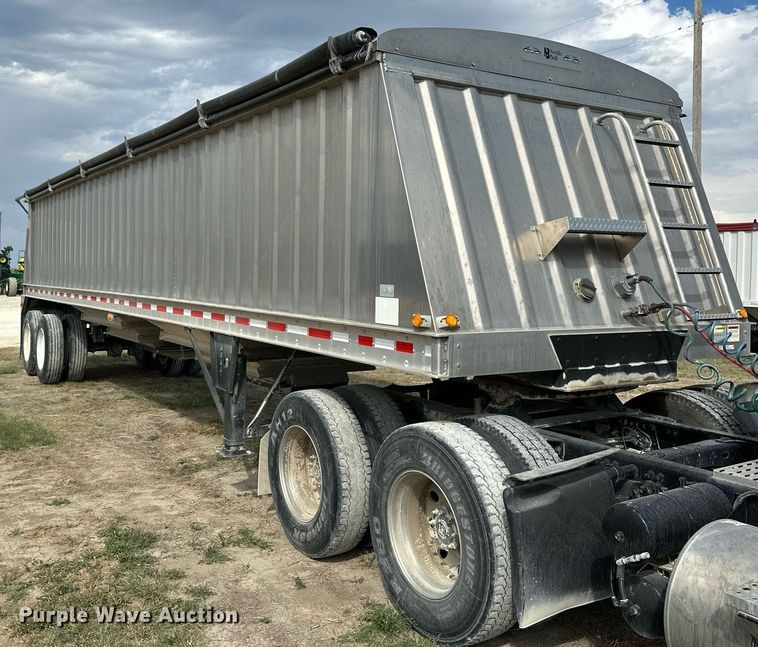2014 Neville Built  grain trailer - NP9573