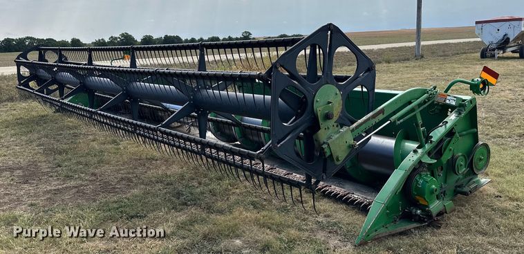 1999 John Deere 930  rigid head - NP9589