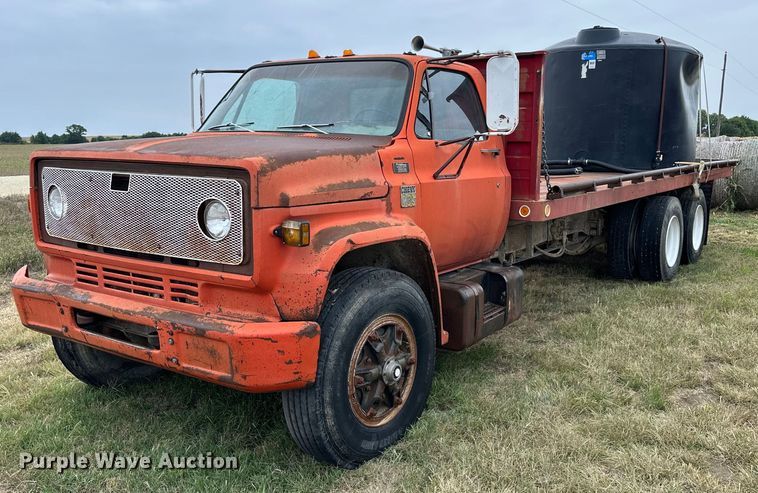1976 Chevrolet C65  dump flatbed truck - NP9613
