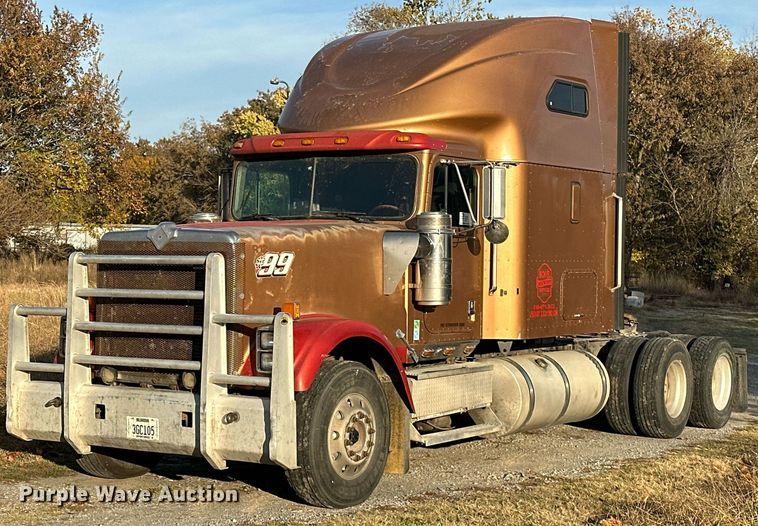1999 International 9300  semi truck - DP3204