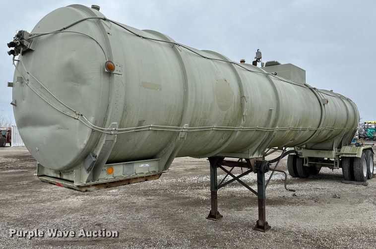 1964 Butler  tank trailer - NR9461