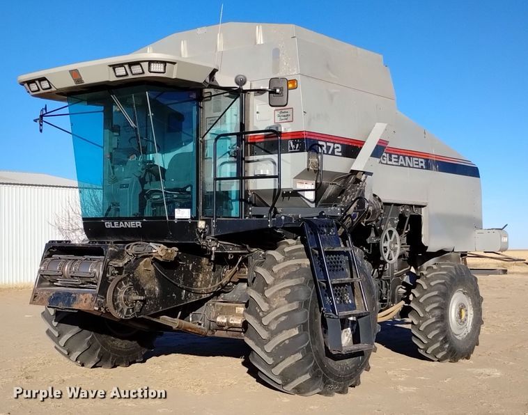 1998 Gleaner R72  combine - DK8938