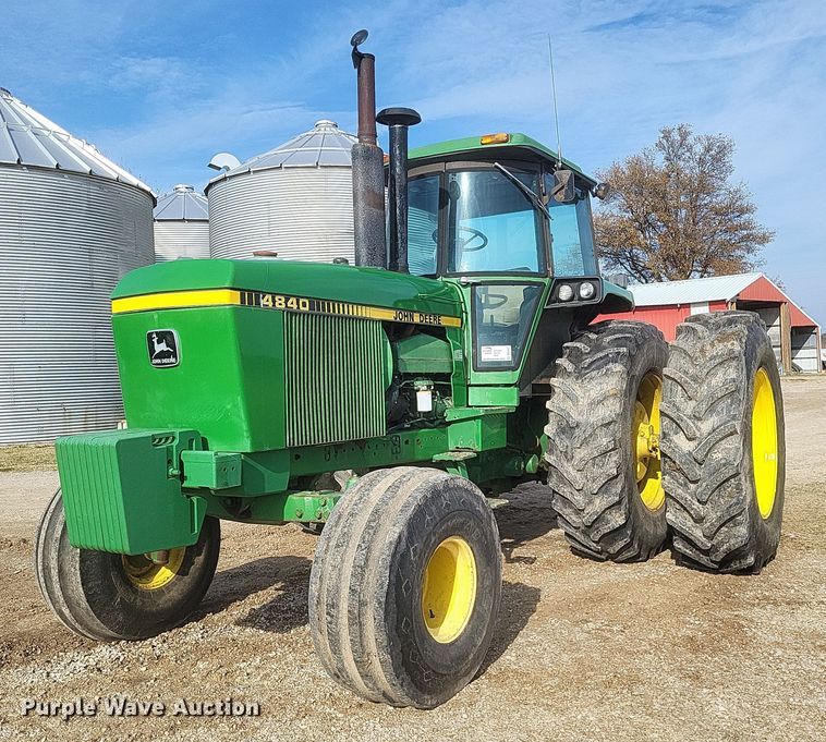 1981 John Deere 4840  tractor - DO4727