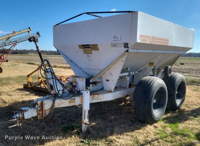 Tyler  fertilizer tender - DO4739