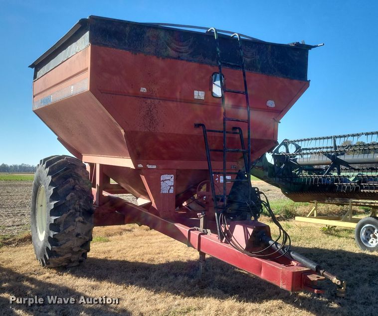 Unverferth Brent 572  grain cart - DO4752
