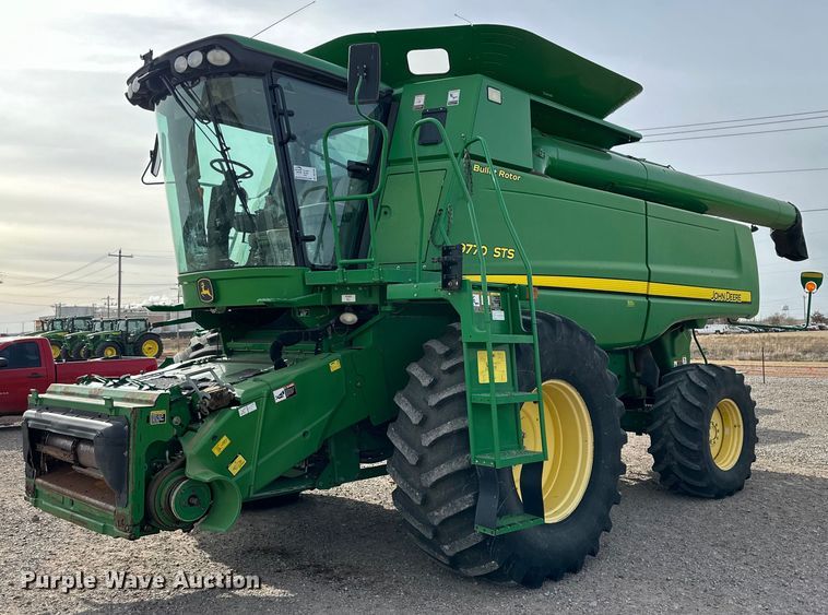 2009 John Deere 9770 STS combine - DQ1566