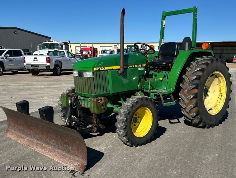 1997 John Deere 1070  MFWD tractor - GG9957