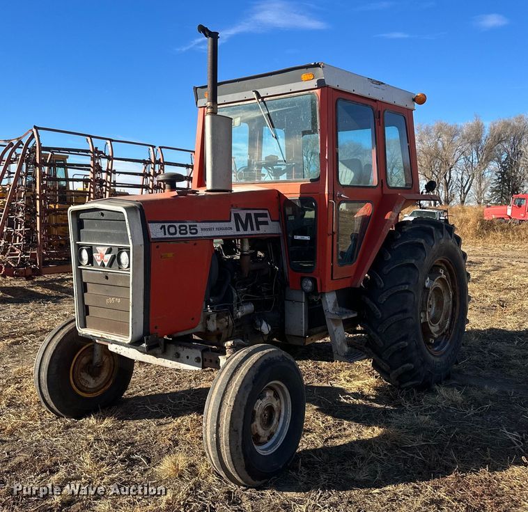 1976 Massey Ferguson 1085  tractor - IU9220