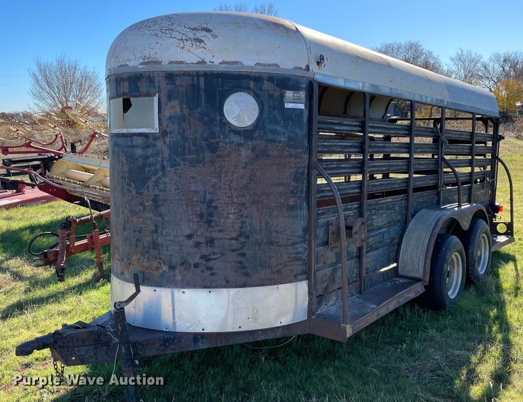 W-W  livestock trailer - LV9244