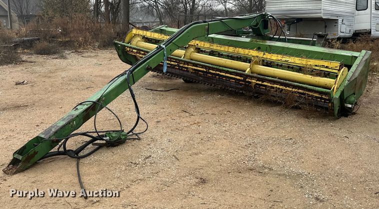 John Deere 1380  swather / windrower - NO9305
