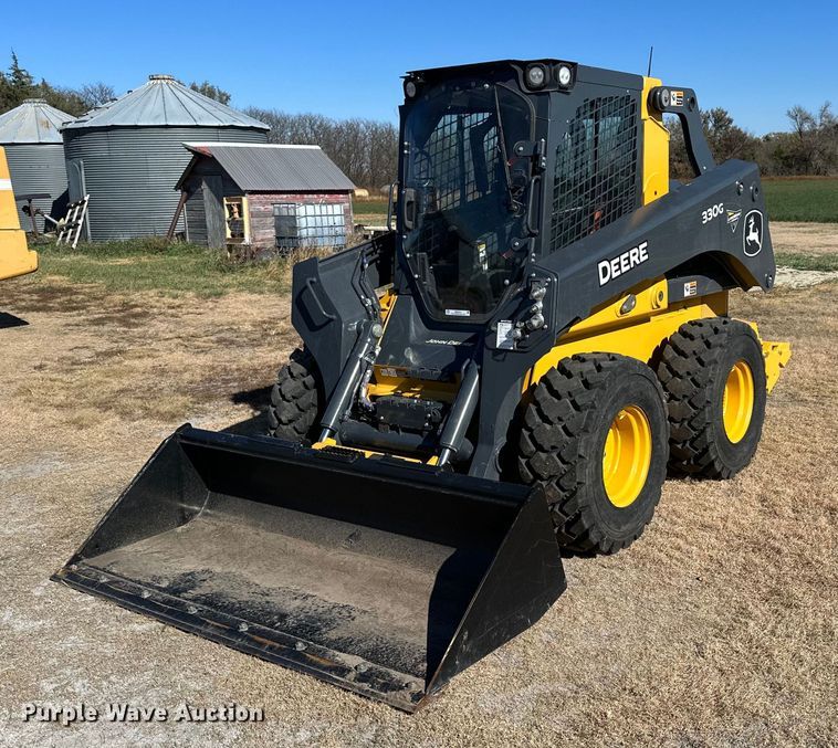 2021 John Deere 330G skid steer loader - OK9121
