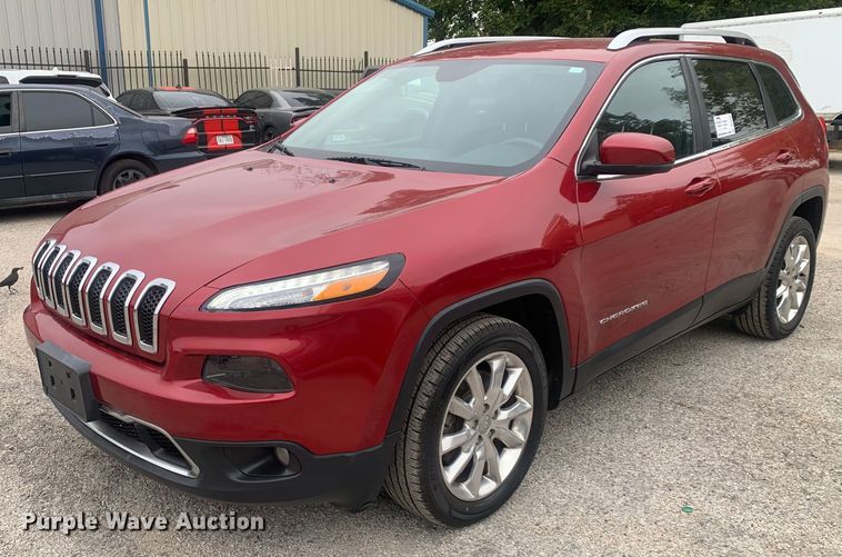 2017 Jeep Cherokee  SUV - DP8756