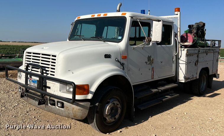 1995 International 4700  utility / service truck - DQ2197