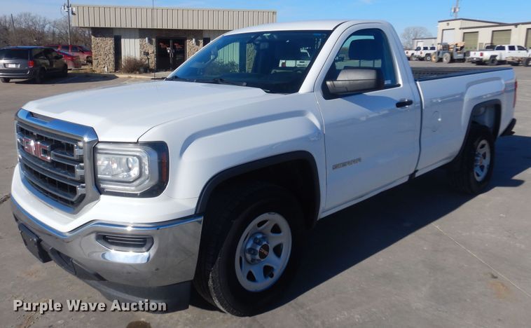 2016 GMC Sierra 1500  pickup truck - GG9929