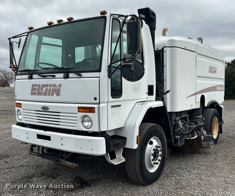 2007 Elgin Whirlwind  street sweeper truck - KH9634
