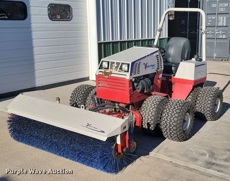 Ventrac 4500Z  municipal tractor - KT9962