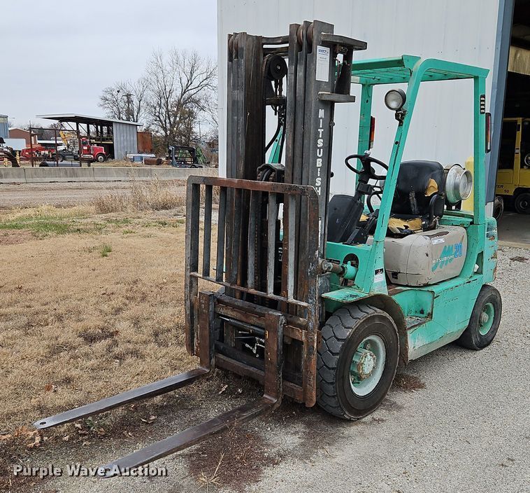 Mitsubishi FG20 forklift - LB9649
