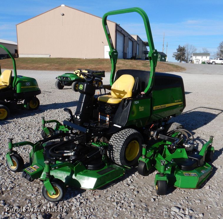 2015 John Deere 1600 Turbo Series II  lawn mower - LC9383