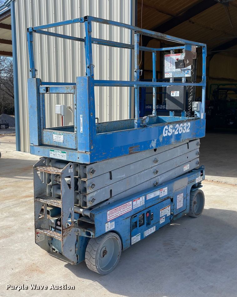 2015 Genie GS-2632  scissor lift - LV9260