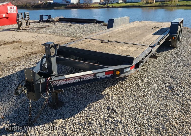 2017 Towmaster T-14DT  equipment trailer - MJ9541
