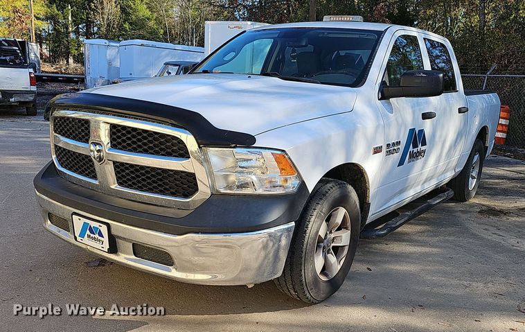 2018 Dodge Ram 1500 Crew Cab pickup truck - NP9229