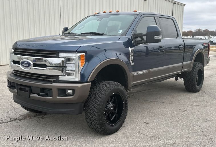 2017 Ford F250 Super Duty King Ranch  Crew Cab pickup truck - OD9767