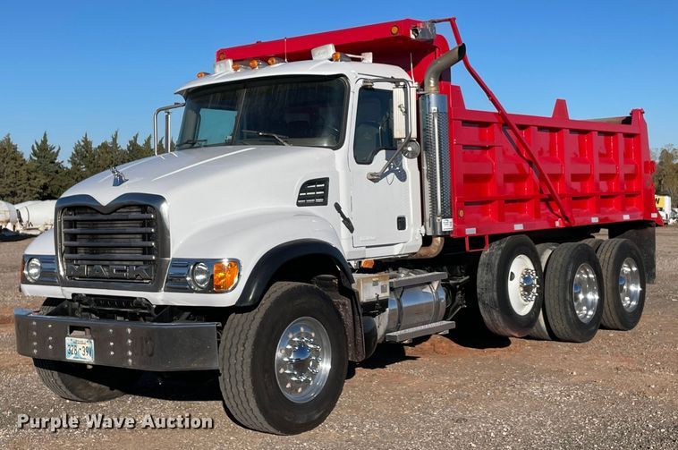 2005 Mack Granite CV713  dump truck - DN3746