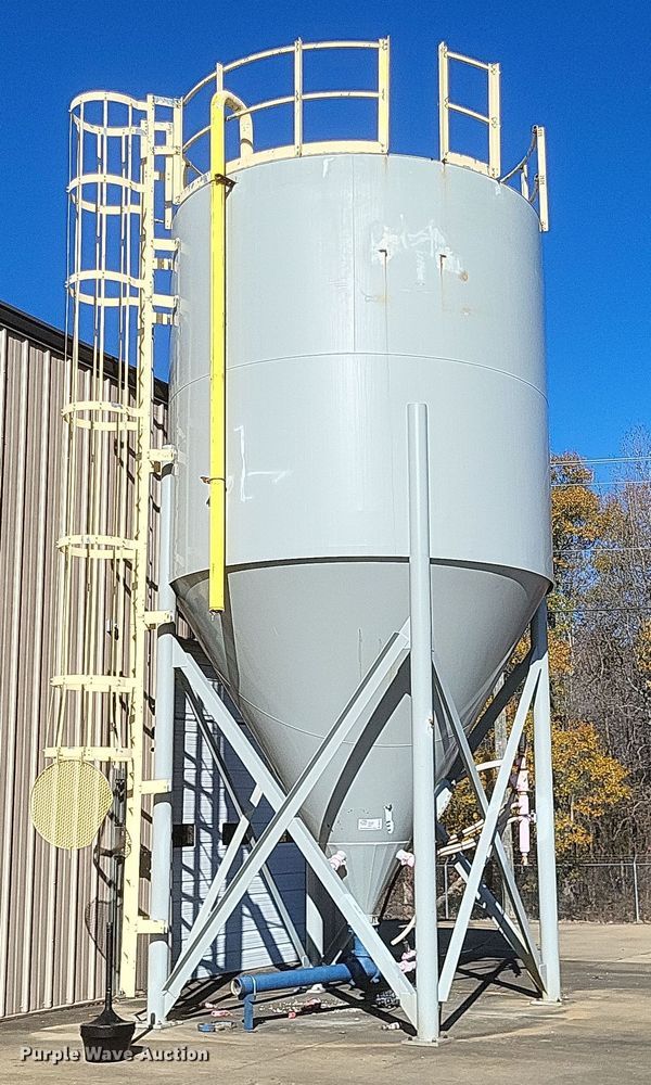 Boss Tank  concrete silo - DO4775