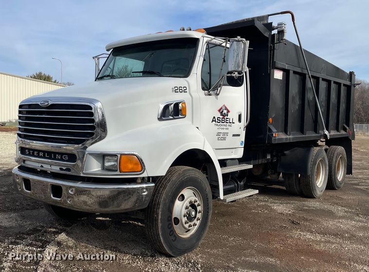 2008 Sterling L8500  dump truck - DP0272