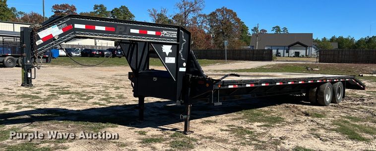 2015 PJ  equipment trailer - DQ2325