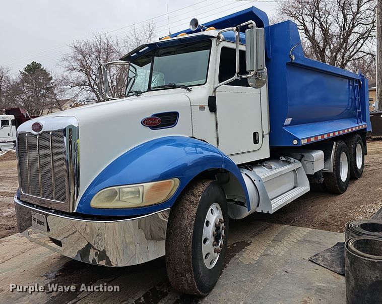 2008 Peterbilt 340  dump truck - DR5909