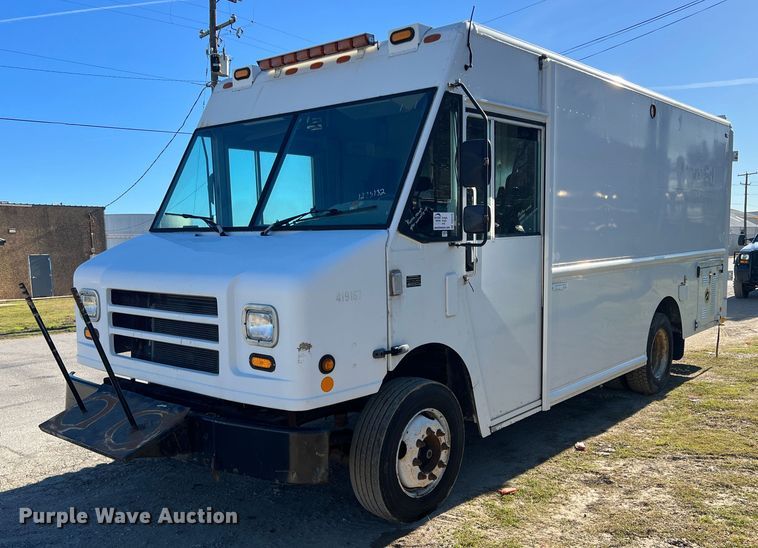2008 Workhorse W62  delivery truck - DS2479