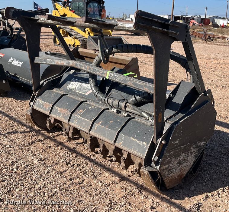 2018 Caterpillar HM418C  skid steer mulcher - EI0545