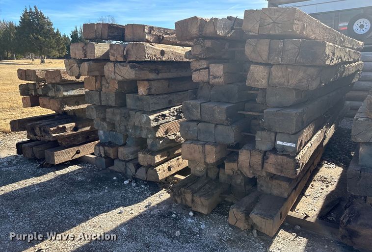 (27) crane mats - EK9809