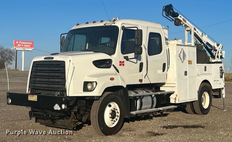 2013 Freightliner 108SD  utility / service truck - KH9660