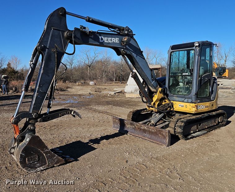 2009 John Deere 60D  mini excavator - LB9672