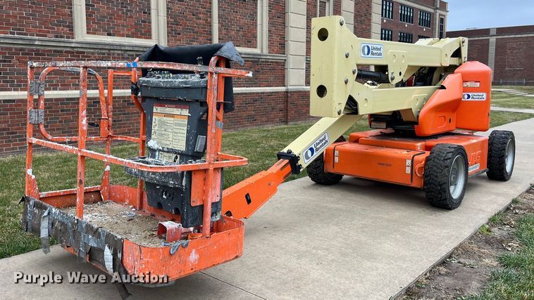 2012 JLG E450A  boom lift - LD9917
