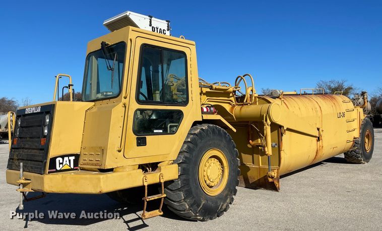 Caterpillar 613C Series II  water wagon - LV9251