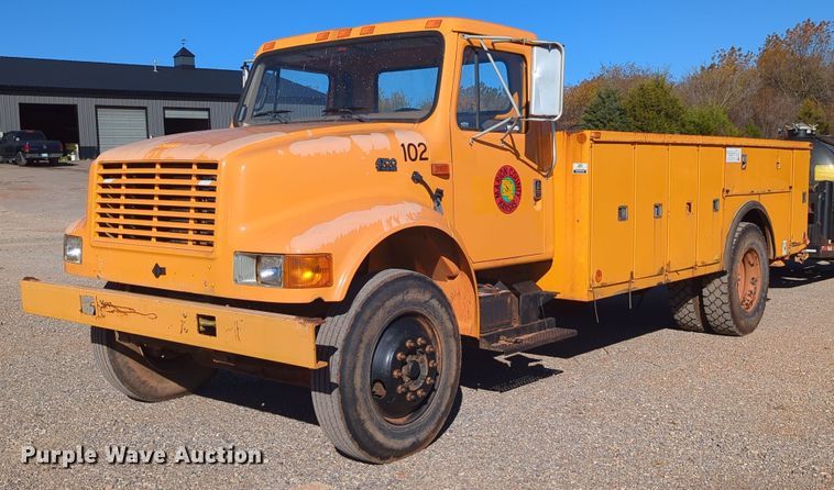 2000 International 4700  utility / service truck - LY9480