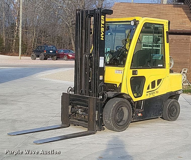 2013 Hyster H70FT  forklift - MI9865
