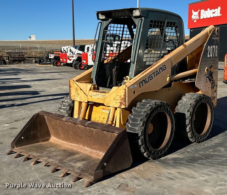 2006 Mustang 2076  skid steer loader - NI9645