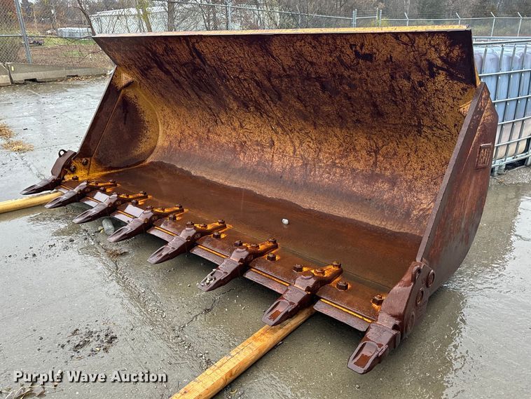 Caterpillar  122&quot; W bucket - NM9073